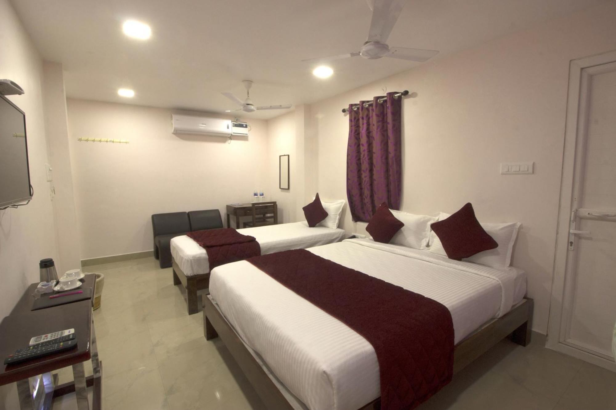 Serenity Sands Beach Resort Puducherry Exterior foto