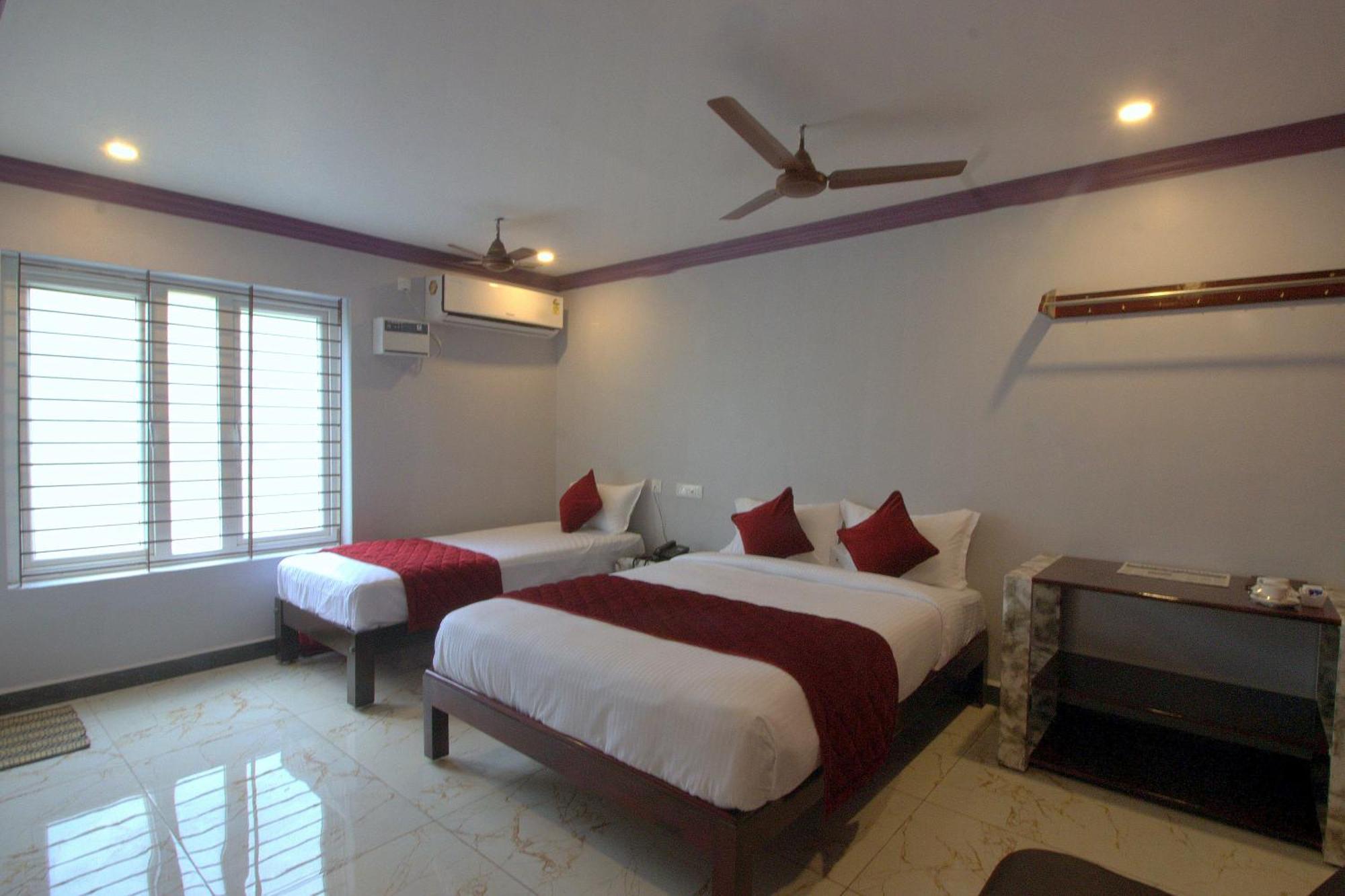Serenity Sands Beach Resort Puducherry Exterior foto